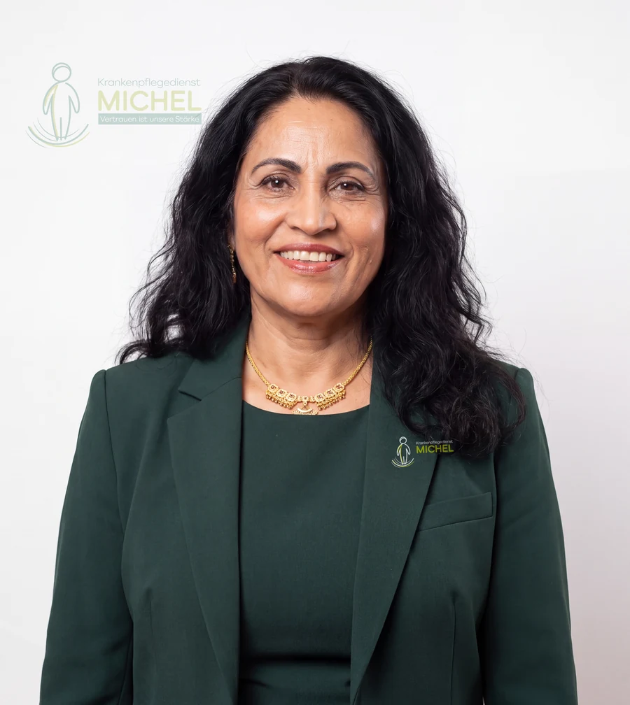 Sarah Michel, examinierte Krankenschwester, Gründerin und Haupt-Pflegedienstleitung des Krankenpflegedienstes Michel